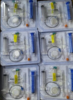 kupować Sterylny zestaw CVC z cewnikiem dwukanałowym 8 Fr x 20 cm i igłą wprowadzającą 18 GA do użytku na OIT i w chirurgii produkcja internetowa
